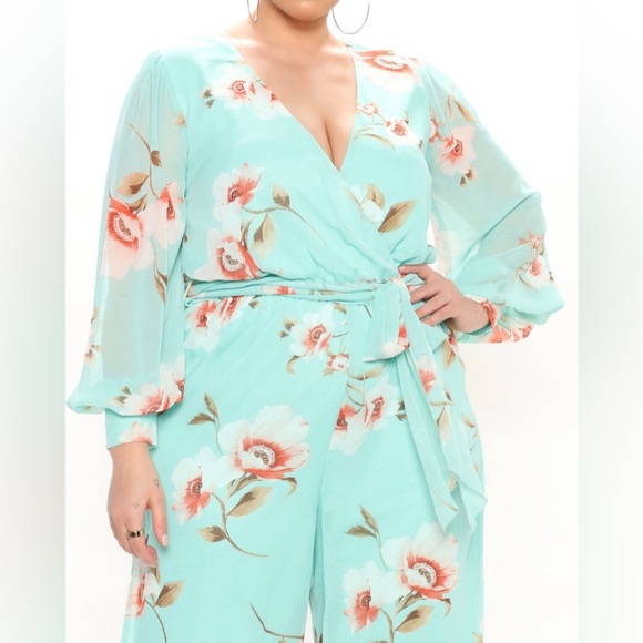 Square-Neck Linen-Blend Mini Dress - Picture 9 of 10